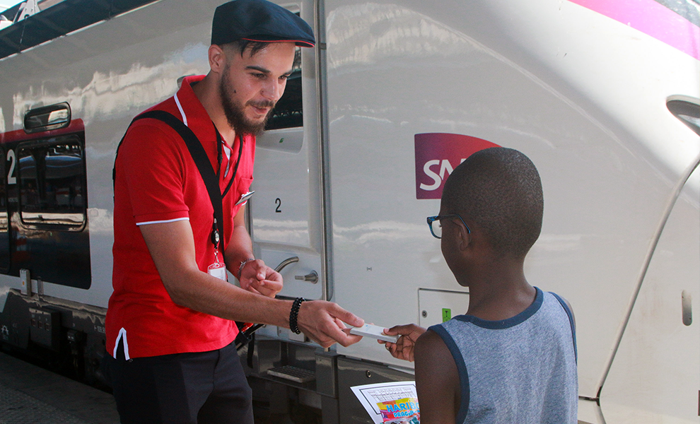 Distribution de livret Wakatoon