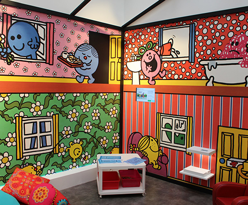 Animated coloring booth with Mr Men story in Musée en Herbe